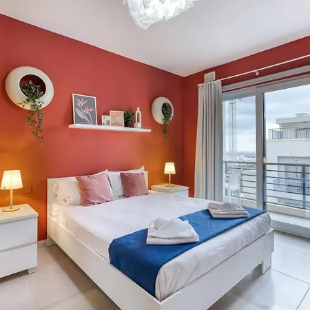 Lux Duplex Penthouse W/ Expansive Rooftop Terrace By 360 Estates Appartement San Ġwann