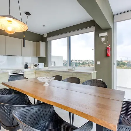 Lux Duplex Penthouse W/ Expansive Rooftop Terrace By 360 Estates * San Ġwann