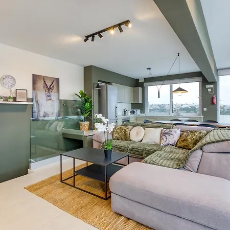 公寓 Lux Duplex Penthouse W/ Expansive Rooftop Terrace By 360 Estates San Ġwann