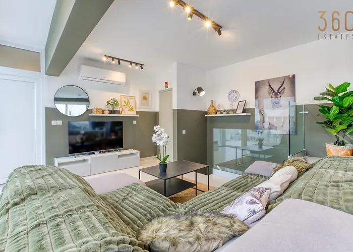 Appartement Lux Duplex Penthouse W/ Expansive Rooftop Terrace By 360 Estates San Ġwann