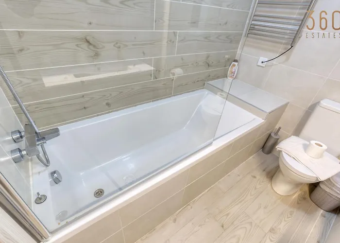 Lux Duplex Penthouse W/ Expansive Rooftop Terrace By 360 Estates Appartement *