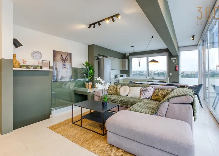 Appartement Lux Duplex Penthouse W/ Expansive Rooftop Terrace By 360 Estates San Ġwann